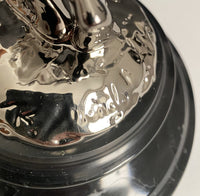 Raymondos Collecters Edition Bronzeskulptur verchromt durchlaufend nummeriert 5/10