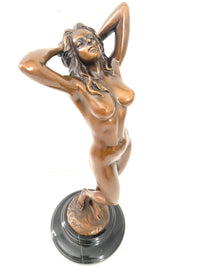 Bronze Akt Skulptur von Raymondo – seitliche Front Ansicht mit klassischer Patina