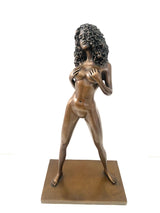 Bronzefigur von Raymondo -Bronze Akt - Exotische Schönheit durchlaufend nummeriert 30/30