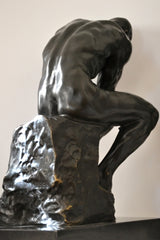 Grande sculpture en bronze artisanale - Penseur signée Rodin sur dalle de marbre