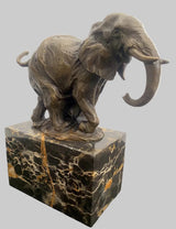 Bronzeskulptur Mammut – schräg rückwärtige Ansicht