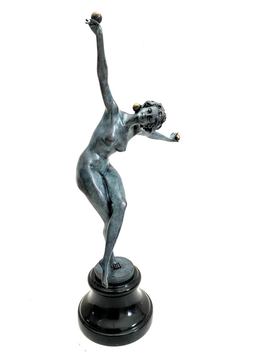 Bronze Tänzerin nach Claire Colinet – seitliche Gesamtansicht mit erhobenem Arm