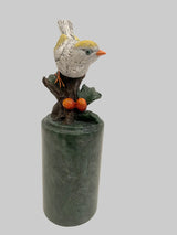 Vogel Skulptur aus Bronze – frontale Seitenansicht mit mehrfarbiger Oberfläche