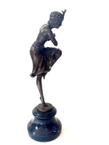 Bronzefigur Frau – Art-Déco-Tänzerin nach D. H. Chiparus auf Marmorsockel (Kopie)