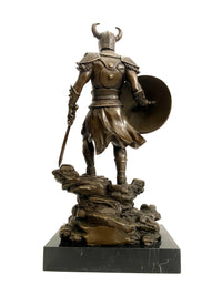 Bronzefigur Bronze Wikinger mit Schwert und Totenkopf Schild auf Marmorplatte