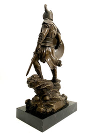 Bronzefigur Bronze Wikinger mit Schwert und Totenkopf Schild auf Marmorplatte