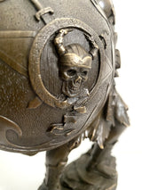 Bronzefigur Bronze Wikinger mit Schwert und Totenkopf Schild auf Marmorplatte