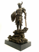 Bronzefigur Bronze Wikinger mit Schwert und Totenkopf Schild auf Marmorplatte