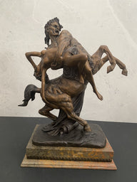XL Bronzefigur signiert 28kg -Die Entführung von Deianira durch  Zentaur Nessus